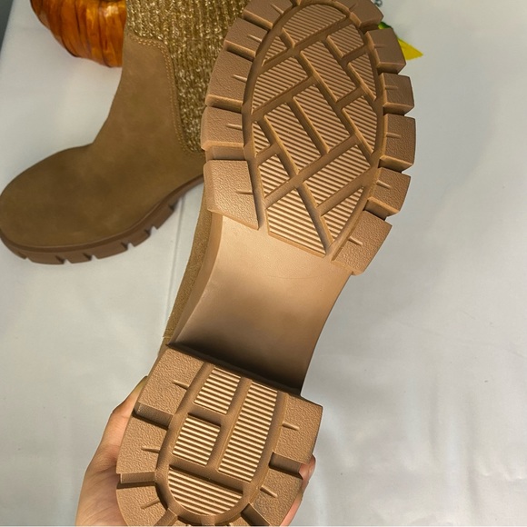 Steve Madden Hayle Pull Chelsea Booties Size 10 - Picture 11 of 16